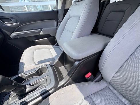 Used 2019 Chevrolet Colorado W/T w/ WT Convenience Package AWD/4WD image 18