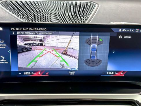 Used 2024 BMW 330i Sedan w/ Convenience Package image 19