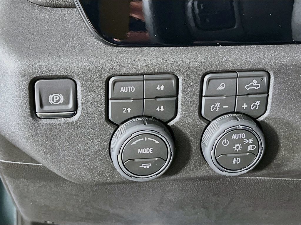 Used 2026 Chevrolet Silverado 2500 LTZ w/ Trail Boss Package AWD/4WD image 10