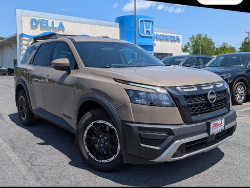 Used 2023 Nissan Pathfinder Rock Creek AWD/4WD image 1