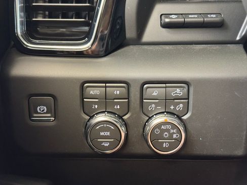 New 2026 GMC Sierra 1500 Denali w/ Denali Reserve Package AWD/4WD image 30