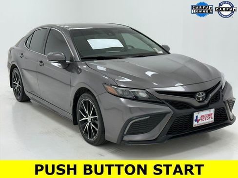 Used 2023 Toyota Camry SE w/ Convenience Package image 2
