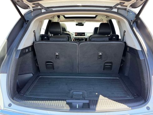 Used 2023 Acura MDX SH-AWD image 9