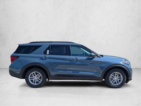 New 2026 Ford Explorer Active w/ Active Comfort Package image 4