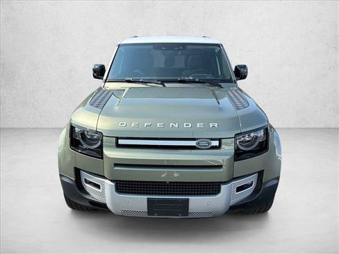 Used 2024 Land Rover Defender 110 S AWD/4WD image 2