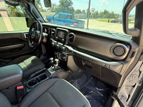 Used 2020 Jeep Wrangler Unlimited Sport S image 50