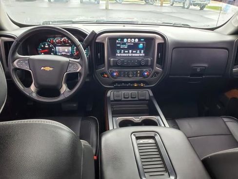 Used 2017 Chevrolet Silverado 1500 High Country image 11