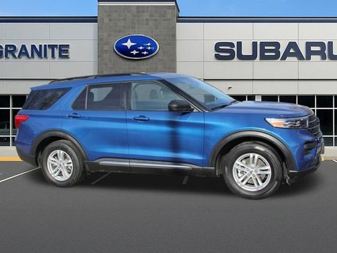 Used 2022 Ford Explorer XLT image 10