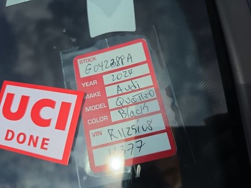 Used 2024 Audi Q3 2.0T Premium w/ Convenience Package AWD/4WD image 8
