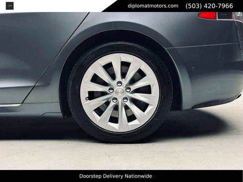 Used 2017 Tesla Model S 75D AWD/4WD image 37