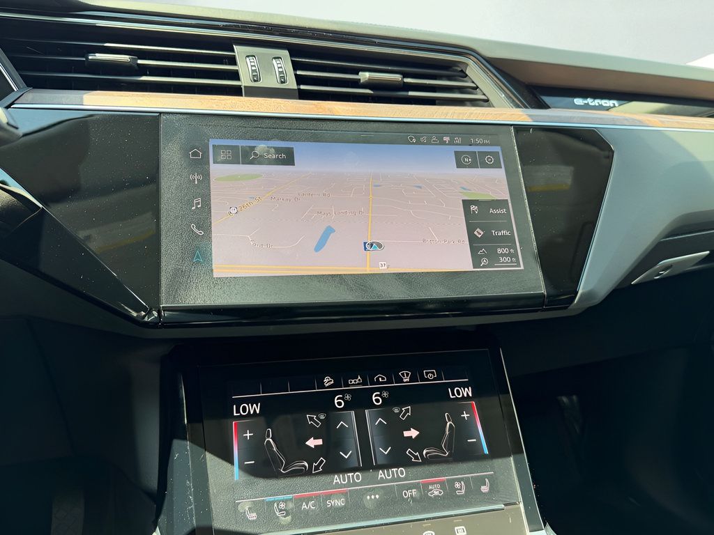 Used 2019 Audi e-tron Prestige w/ Prestige Package AWD/4WD image 48