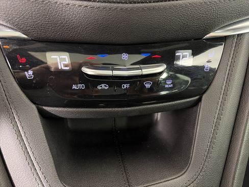 Used 2022 Cadillac XT5 Premium Luxury w/ Technology Package image 26