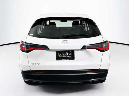 Used 2025 Honda HR-V LX image 7