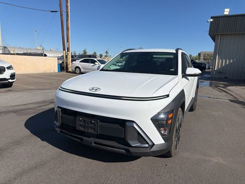 Used 2024 Hyundai Kona SEL image 4