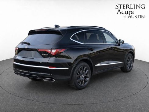 Certified 2024 Acura MDX SH-AWD w/ Technology Package image 4