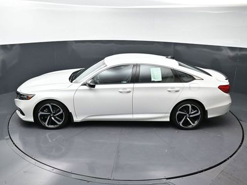 Used 2022 Honda Accord Sport image 17