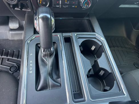Used 2019 Ford F150 XLT w/ Equipment Group 302A Luxury AWD/4WD image 17