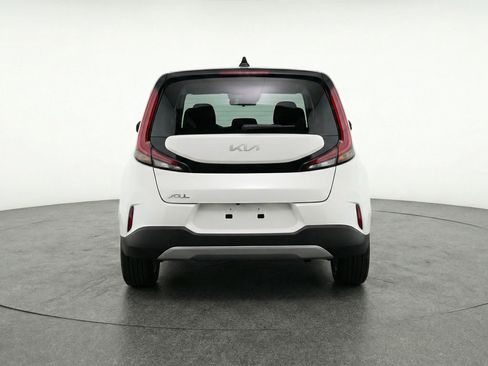 Used 2025 Kia Soul LX w/ LX Technology Package image 7