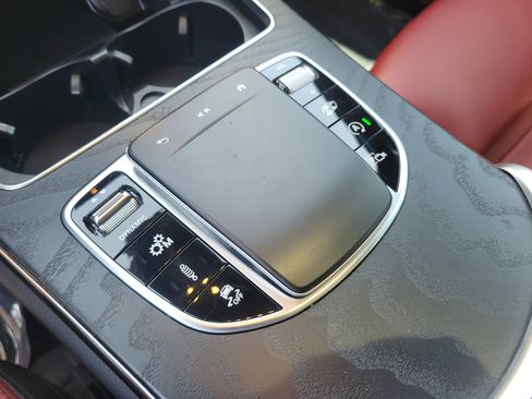 Used 2022 Mercedes-Benz GLC 43 AMG 4MATIC image 24