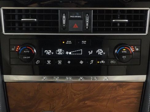 Used 2022 Nissan Armada SL image 30
