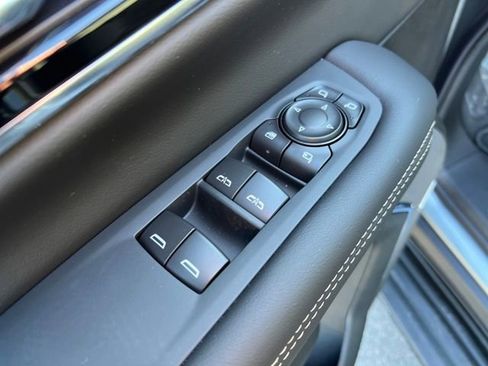 New 2026 GMC Yukon XL Elevation w/ Elevation Premium Package image 12