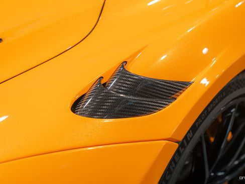 Used 2021 McLaren 765LT RWD image 22