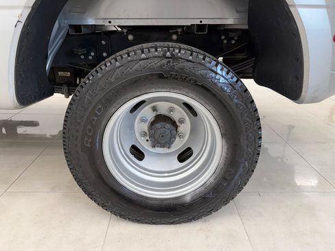 Used 2023 Ford F350 XLT AWD/4WD image 25