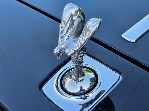 Used 2011 Rolls-Royce Ghost RWD image 41