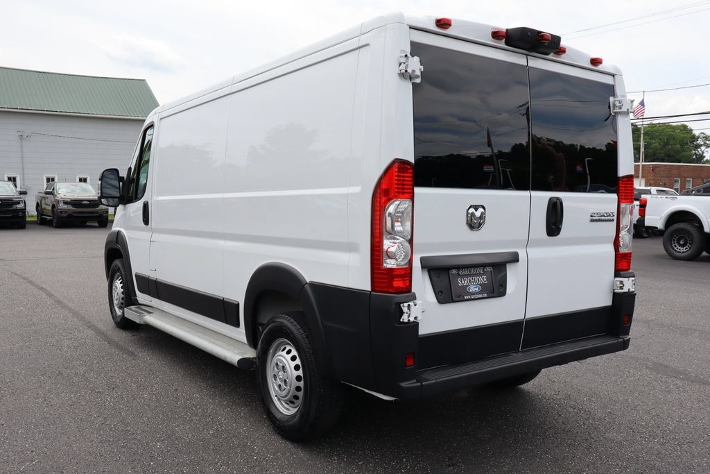 Used 2025 RAM ProMaster 2500 w/ U-Haul Equipment Group FWD image 17