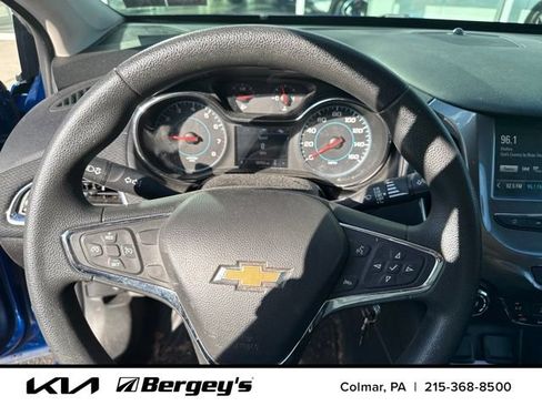 Used 2016 Chevrolet Cruze LT FWD image 11