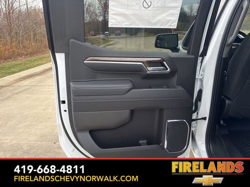 New 2025 Chevrolet Silverado 1500 LT image 40