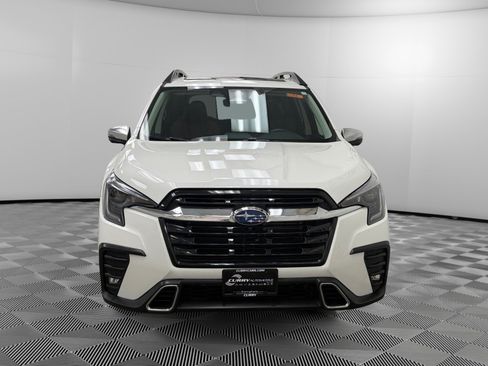Used 2023 Subaru Ascent Touring image 8