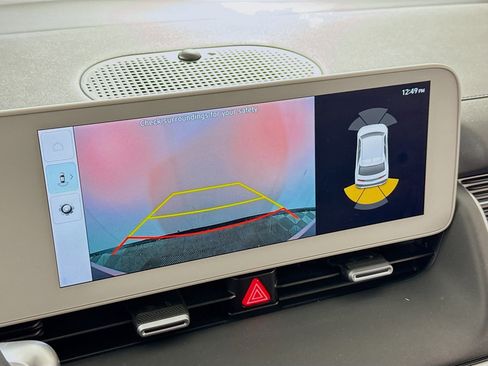 Used 2024 Hyundai Ioniq 5 SEL image 3