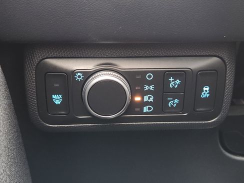 Used 2021 Ford Mustang Mach-E Premium image 27