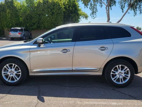 Used 2015 Volvo XC60 T5 Premier w/ Protection Package FWD image 6