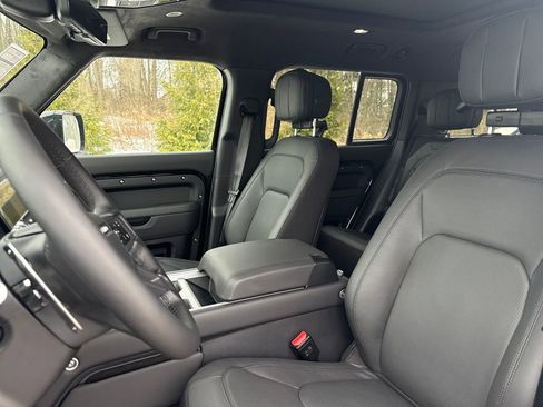 New 2026 Land Rover Defender 130 V8 image 10