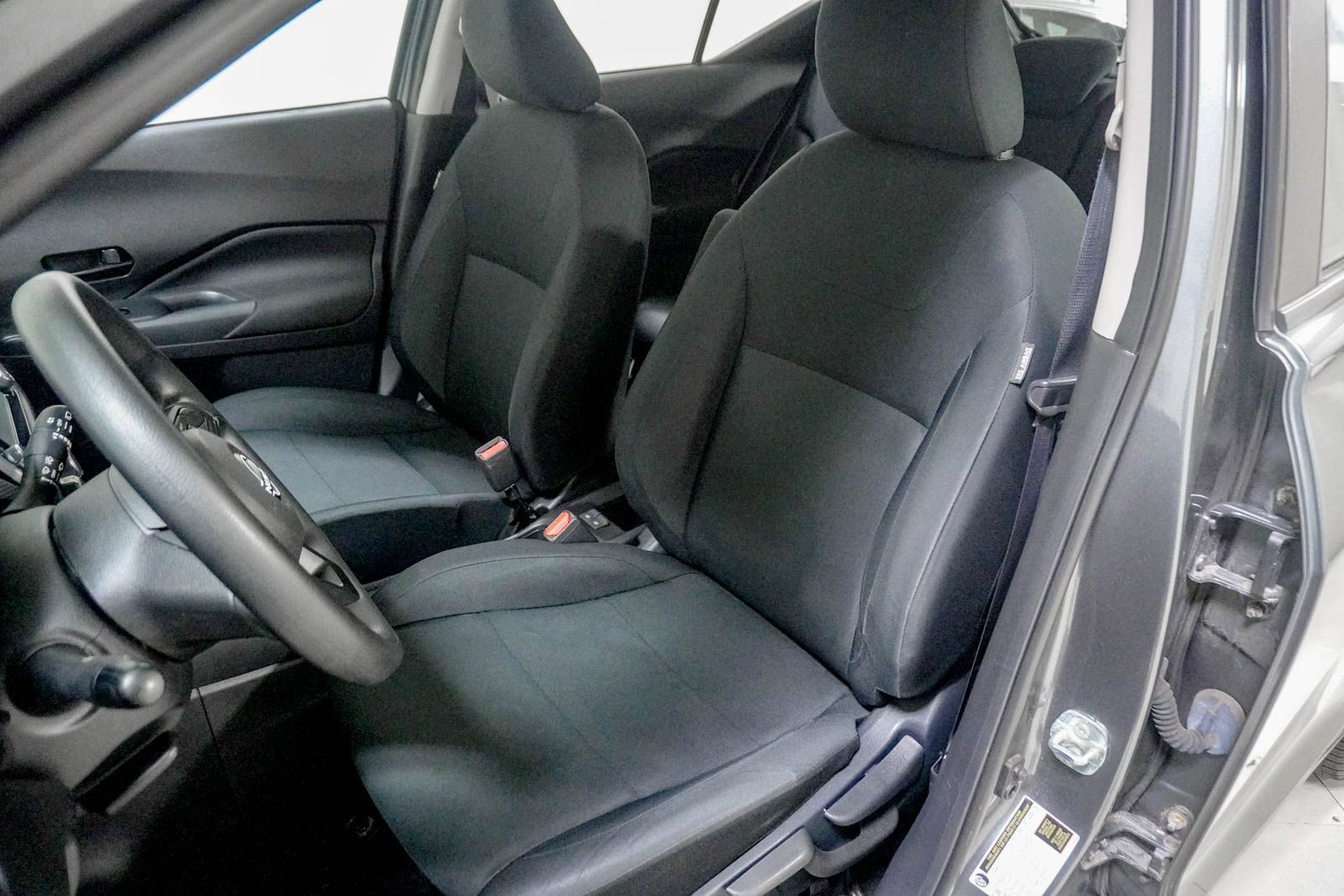 Used 2023 Nissan Kicks S FWD image 18