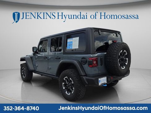 Used 2024 Jeep Wrangler Unlimited Rubicon 4xe AWD/4WD image 7