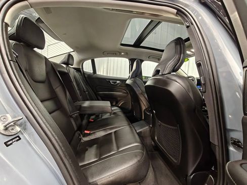 Used 2023 Volvo S60 T8 Plus AWD/4WD image 23