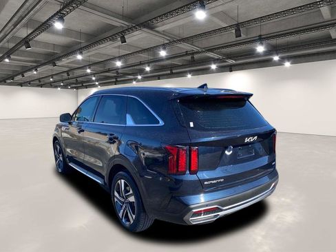 Certified 2023 Kia Sorento EX AWD/4WD image 6