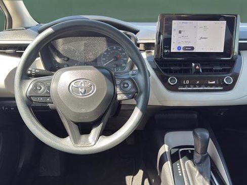 Used 2023 Toyota Corolla LE w/ LE Convenience Package FWD image 20