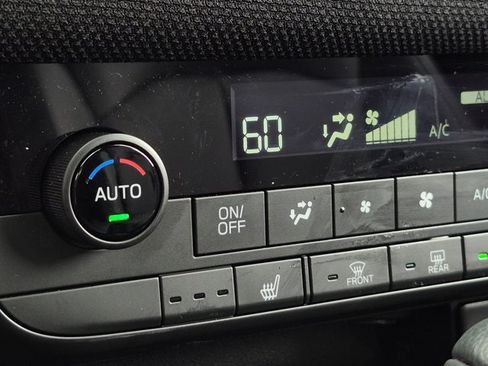 Certified 2026 Subaru Outback Limited AWD/4WD image 13