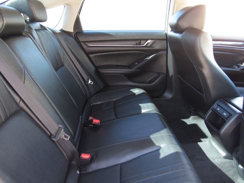 Used 2022 Honda Accord Sport Special Edition image 11