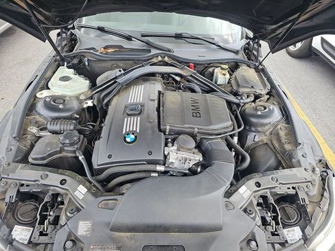 Used 2012 BMW Z4 sDrive35is image 13
