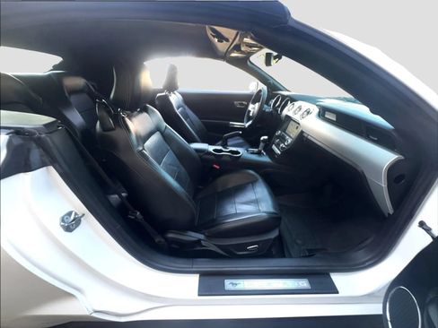 Used 2017 Ford Mustang Premium RWD image 35