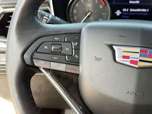 Used 2020 Cadillac XT6 Premium Luxury image 31