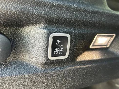 Certified 2023 Jeep Grand Cherokee L Laredo RWD image 33