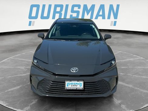Used 2025 Toyota Camry LE w/ Convenience Package AWD/4WD image 9