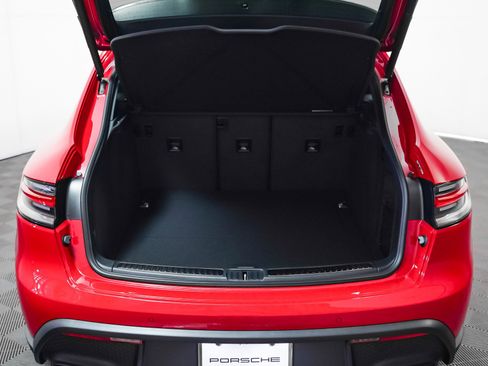 New 2026 Porsche Macan Turbo image 28