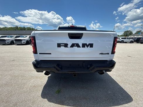 New 2026 RAM 1500 4x4 Crew Cab image 4